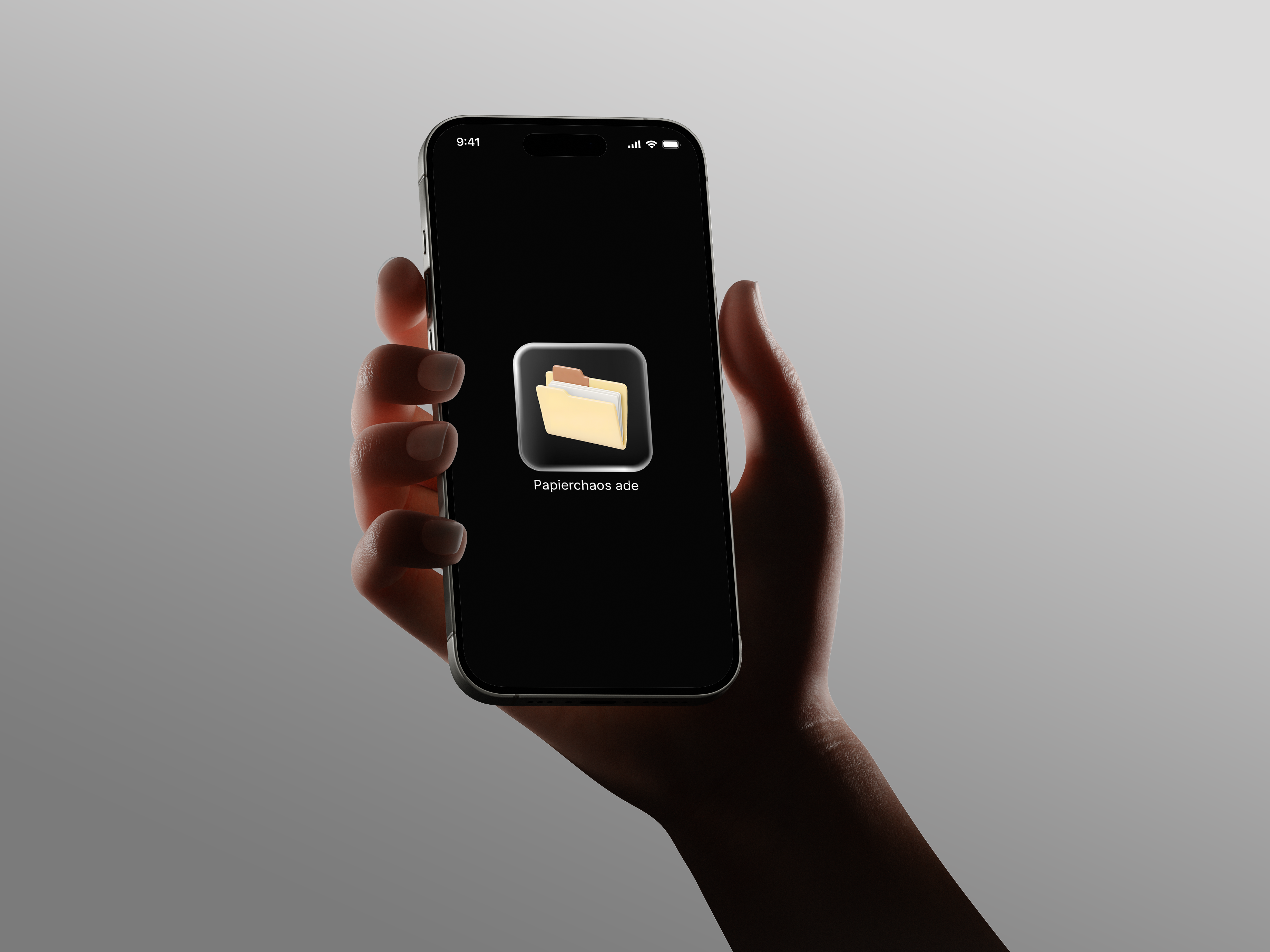 Unterlagen-App: Hand hält ein iPhone mit dem Ordner „Papierchaos ade“